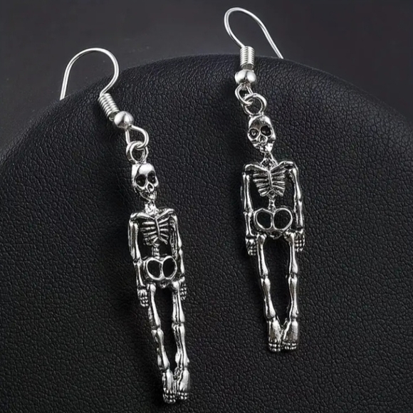 Jewelry - NEW Women silver skeleton mini earrings